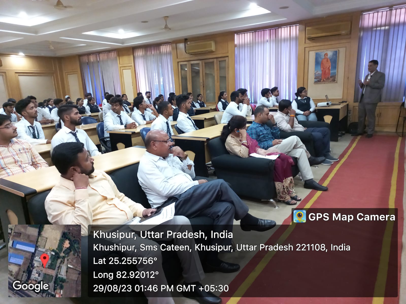BBA Guest Lecture on Corporate Social Responsibility @ SMS Varanasi BBA Guest Lecture on Corporate Social Responsibility @ SMS Varanasi